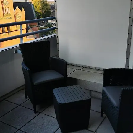 Appartamento Stylisches Kleines -zentral Gelegen- Naehe Bayarena - In Wiesdorf City- Friedrich Ebert Platz 5a , 4te Etage Mit Balkon-kein Aufzug-lift--kaution Pflicht-- Leverkusen