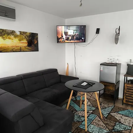 Apartmán Zentrales City-studio - In Wiesdorf , 4tes Og Mit Balkon-kein Lift- Naehe Chempark & Bayarena--kaution Pflicht--