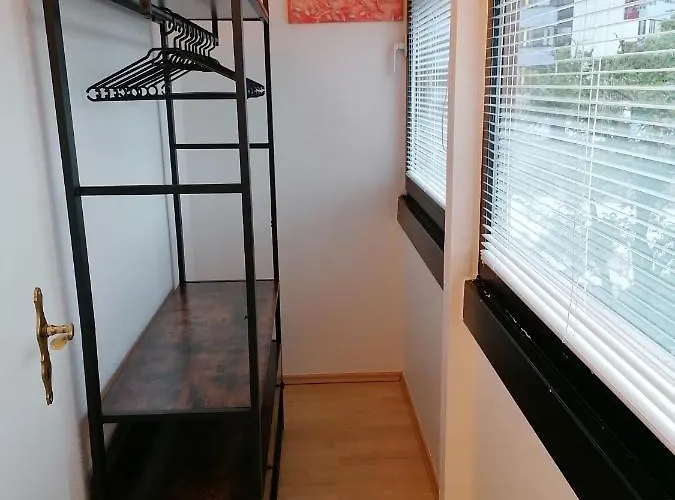 شقة Stylisches Kleines -zentral Gelegen- Naehe Bayarena - In Wiesdorf City- Friedrich Ebert Platz 5a , 4te Etage Mit Balkon-kein Aufzug-lift--kaution Pflicht--