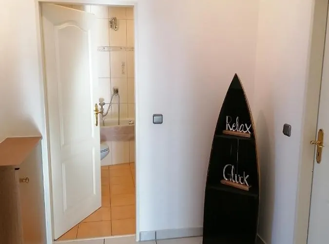 Stylisches Kleines -zentral Gelegen- Naehe Bayarena - In Wiesdorf City- Friedrich Ebert Platz 5a , 4te Etage Mit Balkon-kein Aufzug-lift--kaution Pflicht--