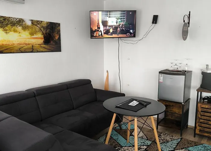 アパート Stylisches Kleines -zentral Gelegen- Naehe Bayarena - In Wiesdorf City- Friedrich Ebert Platz 5a , 4te Etage Mit Balkon-kein Aufzug-lift--kaution Pflicht--